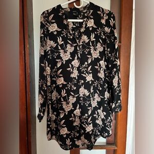 Forever 21 Black and Pink Floral Tunic